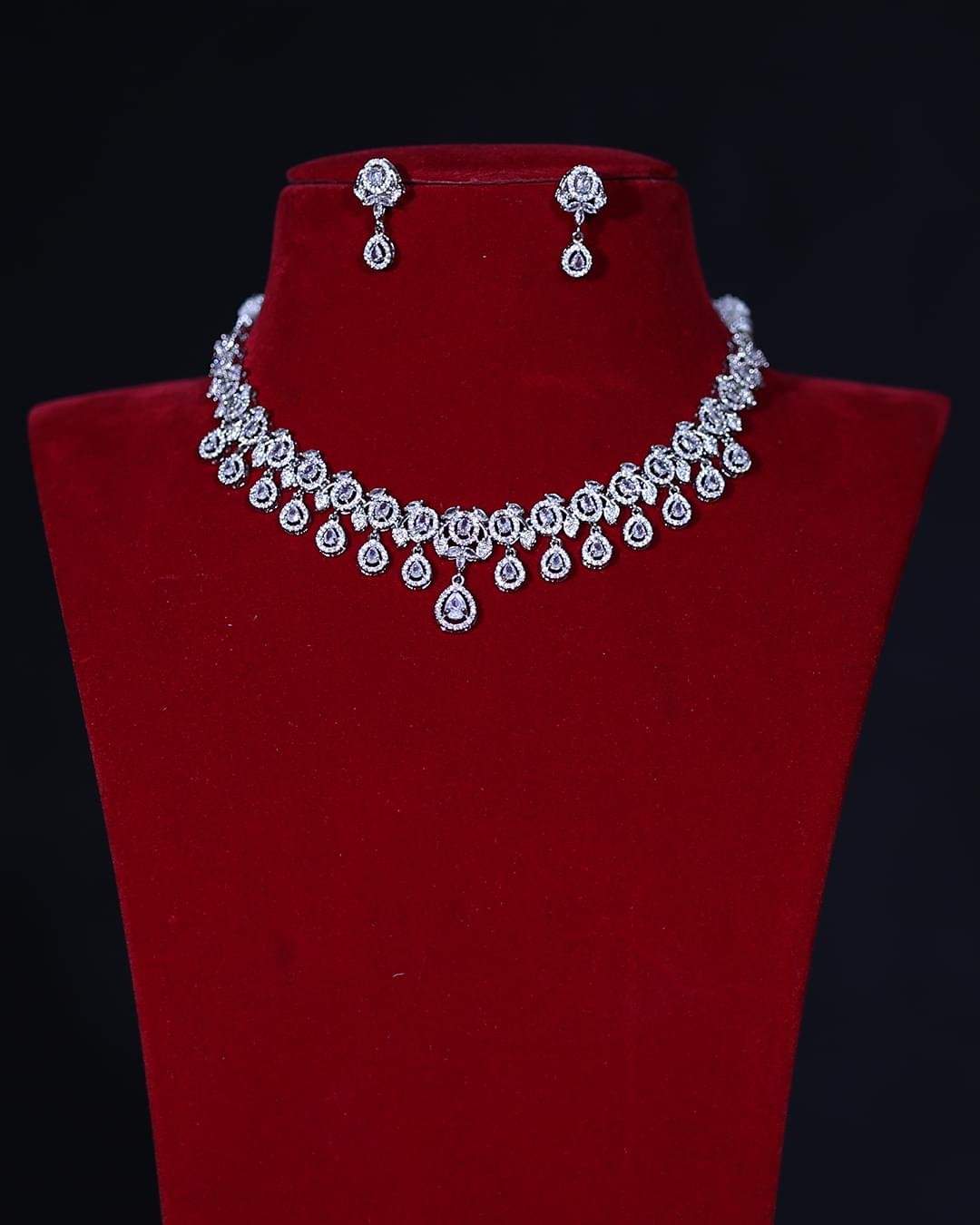 AD Bridal Necklace Set with Teardrop Crystals