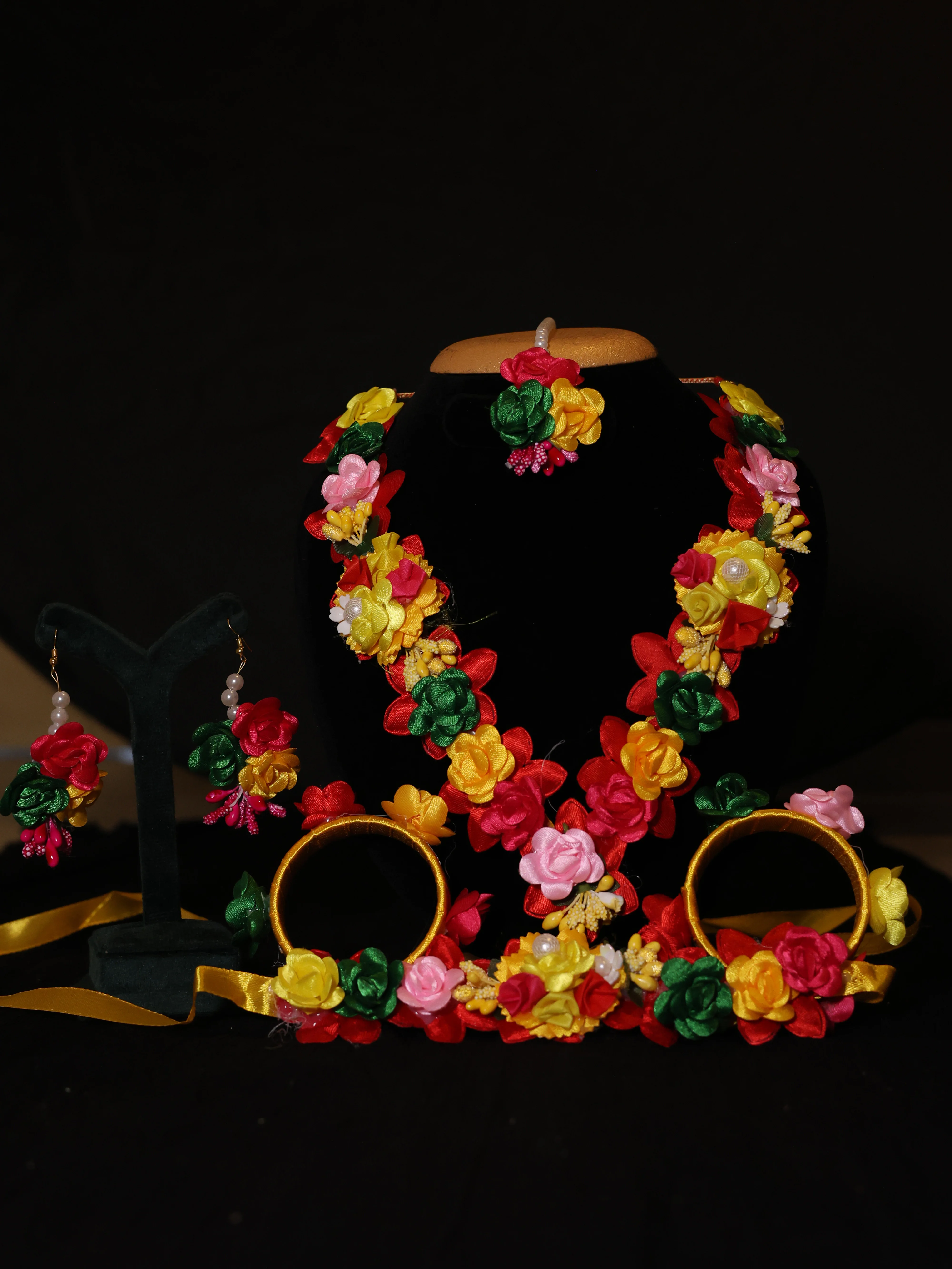 Multicolor Bloom Bridal Haldi Floral Jewellery Set