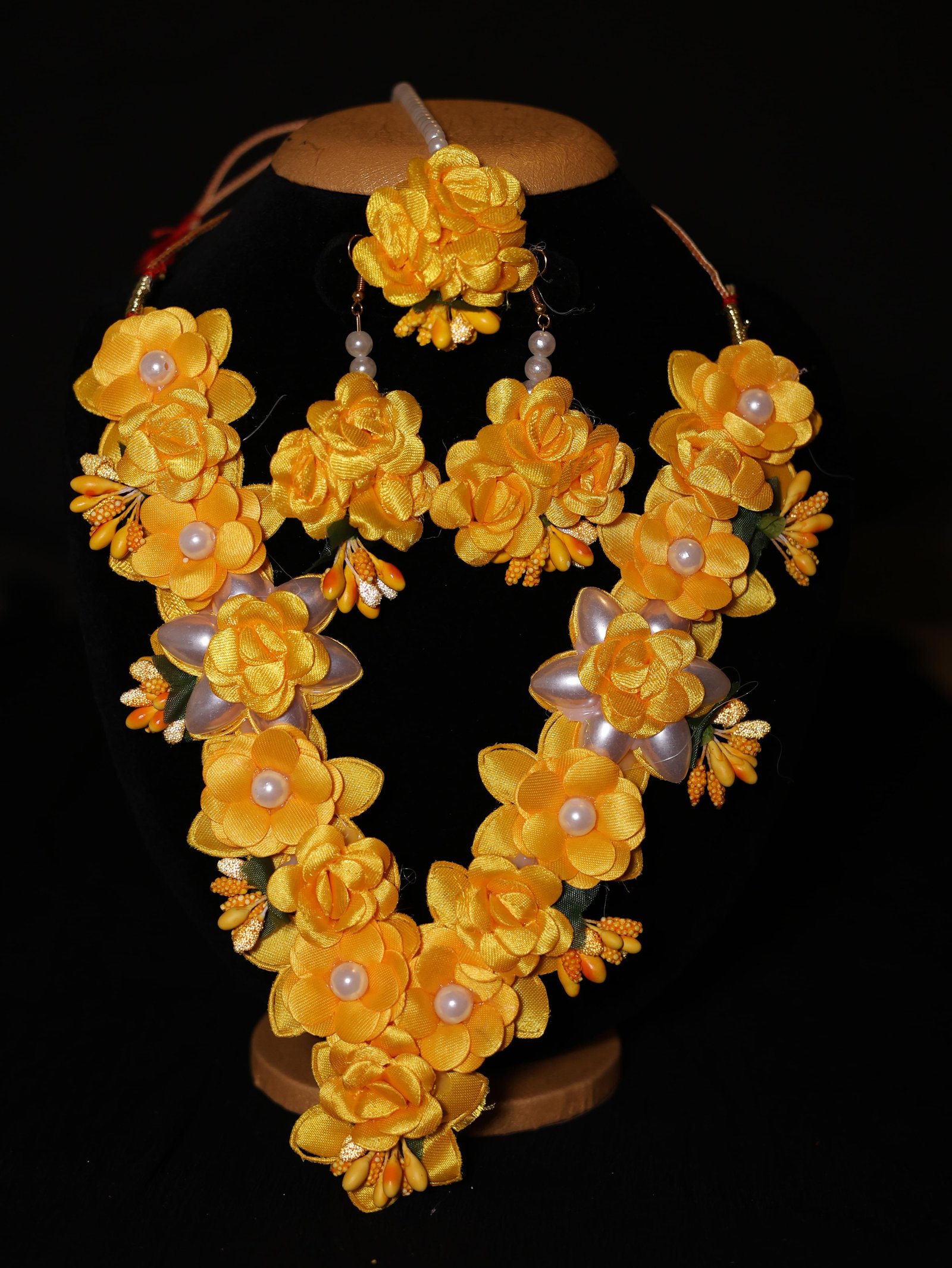 Royal Golden Blossom Bridal Haldi Floral Jewellery Set - Image 2